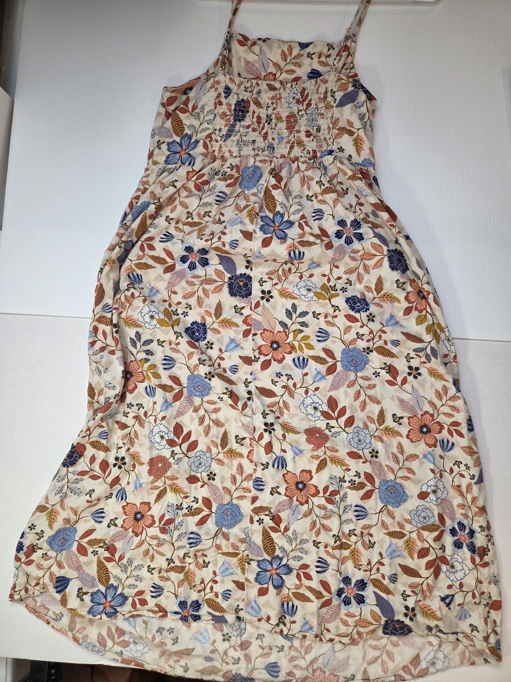 Old Navy Floral Spaghetti-Strap Maxi Dress in Cream and Multi - Picture 3 of 7